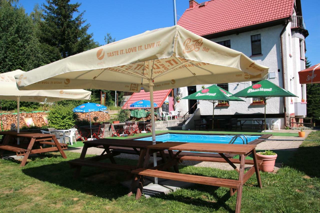 Penzion Paseky U Zapadlych Vlastencu Paseky nad Jizerou Exterior foto